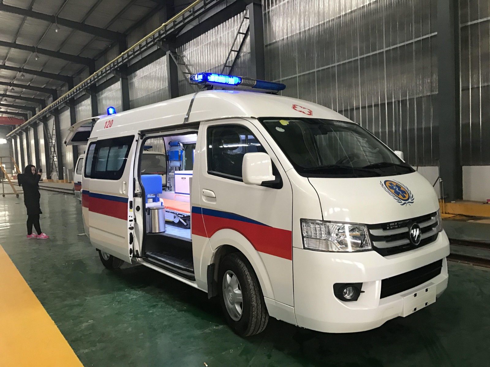 鲁山县救护车转院